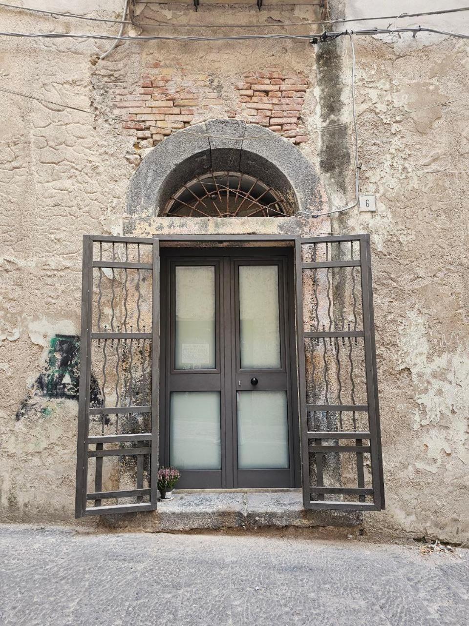 La Maison Bouganville Salerno Eksteriør bilde