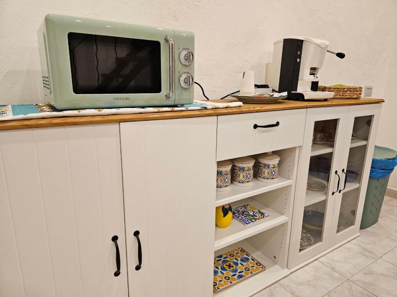 La Maison Bouganville Salerno Eksteriør bilde